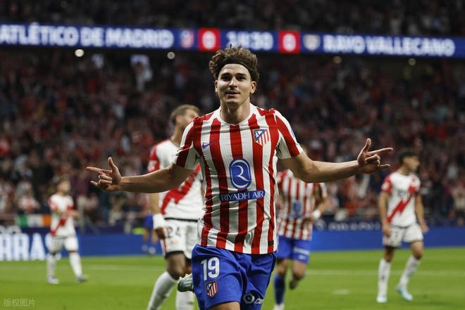 关于那不勒斯发布备战花絮，转会期绝杀压哨，西甲任务艰巨，轮换策略成焦点的信息-爱游戏网站下载